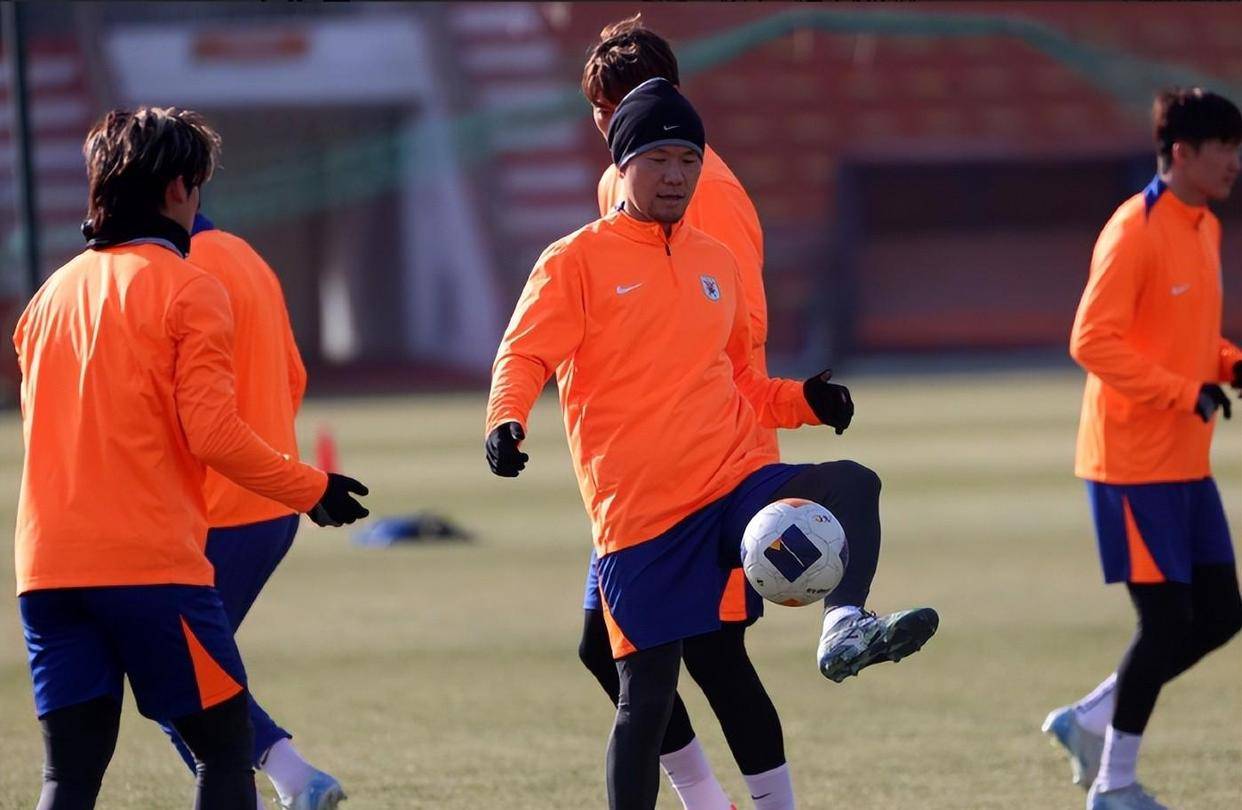 蔚山现代三连胜，成功晋级亚冠八强的简单介绍