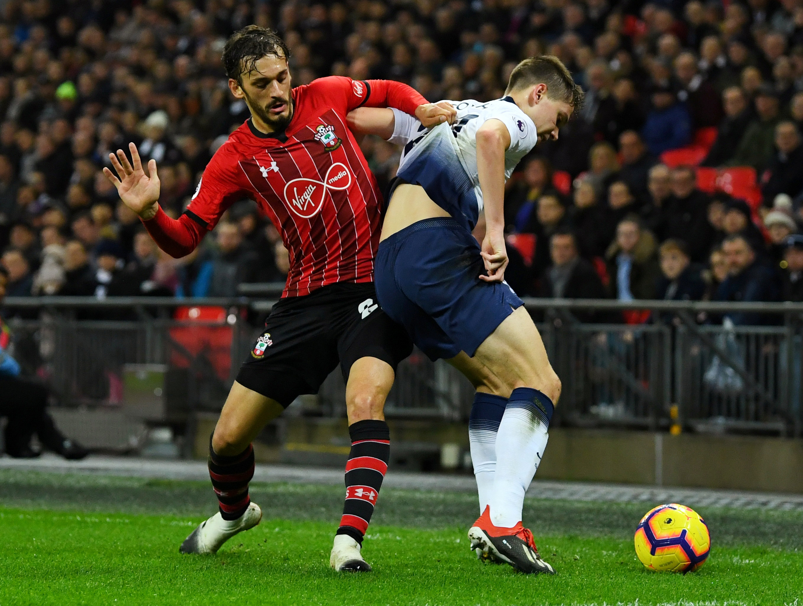 包含南安普敦客场逼平热刺,保持不败势头的词条 包含南安普敦客场逼平热刺,保持不败势头的词条