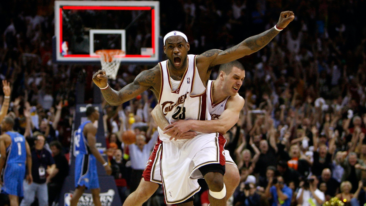 包含超级巨星大秀绝杀绝技，彰显实力和经验的词条