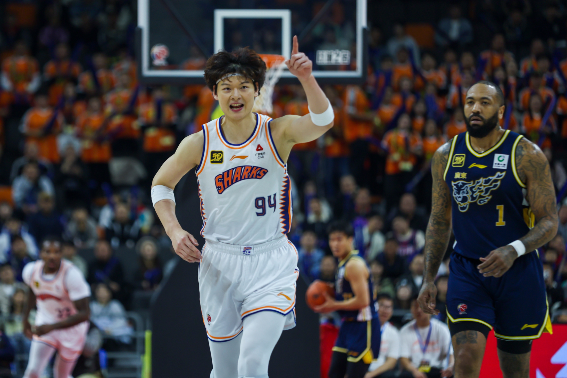 球队前锋近期表现火暴,被誉为锋线杀手 球队前锋近期表现火暴,被誉为锋线杀手