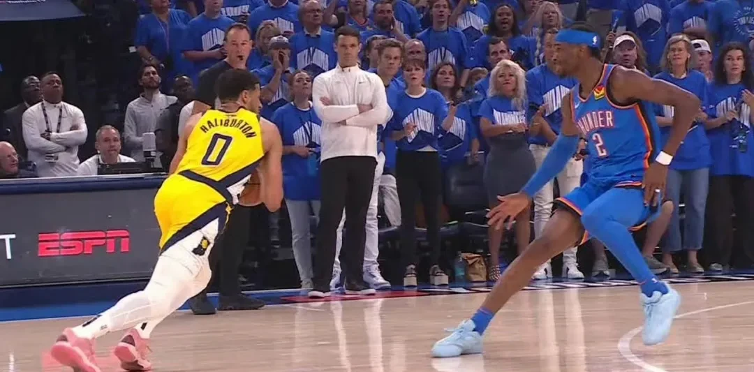 杏彩体育官方登录入口-步行者球员受伤下场，影响球队战绩