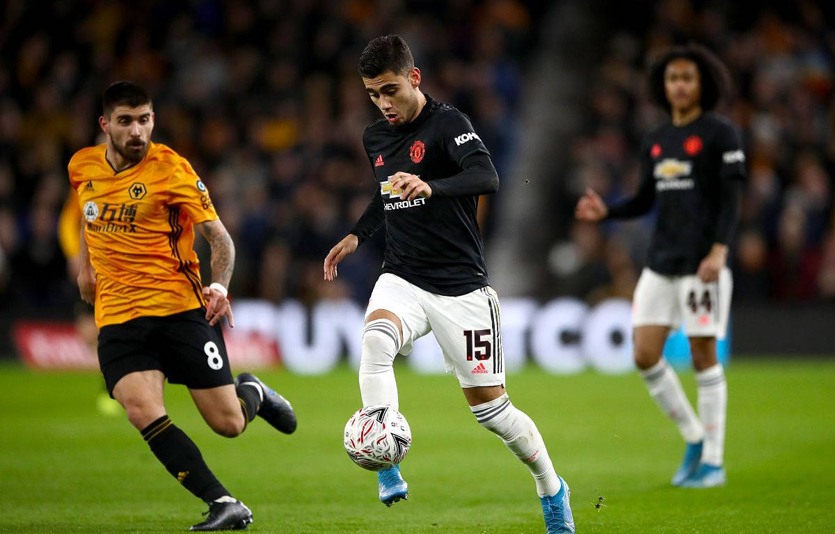 狼队客战遇阻，需提升战斗力